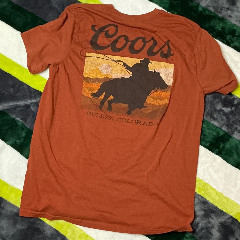 Coors Men's Rust Cowboy Graphic Tee Size L
